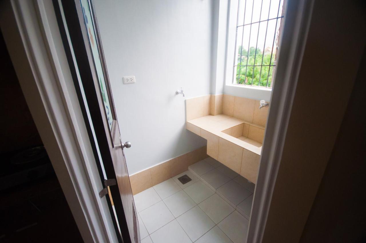 Nf Suites Davao City Extérieur photo